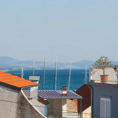 Lena Center Near Apartment Vodice