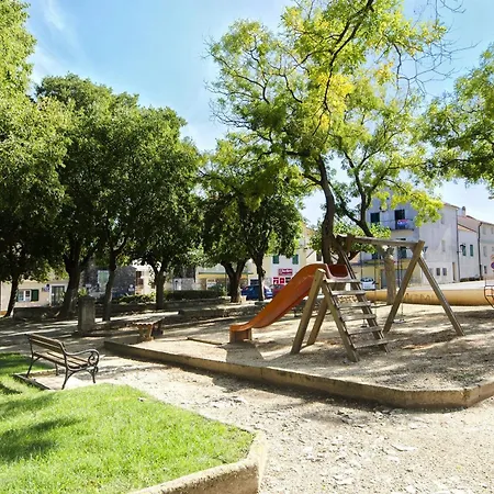 Lena Center Near Lägenhet Vodice