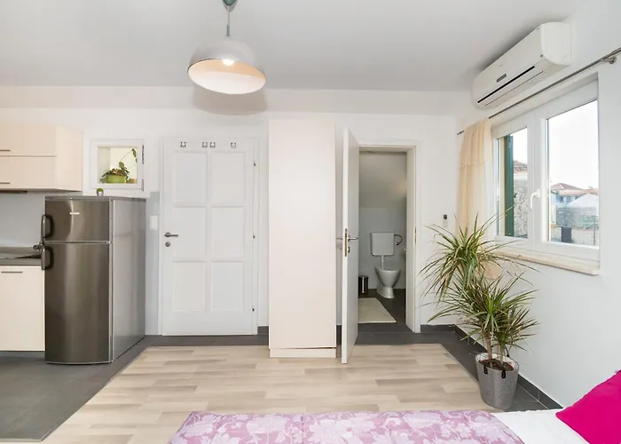 Appartement Lena Center Near Vodice