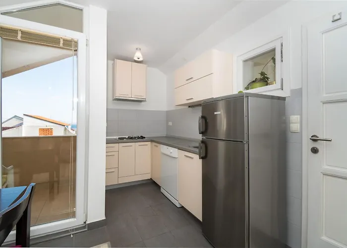 Lena Center Near Appartement Vodice