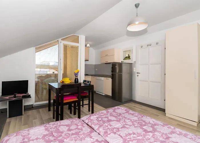 Lena Center Near Vodice